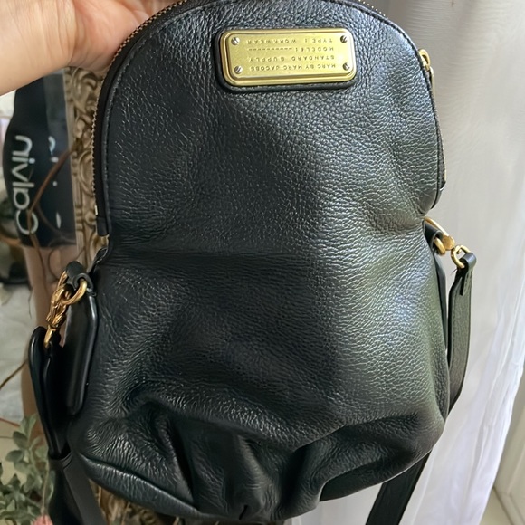 Marc Jacobs black cross body purse - Picture 5 of 5